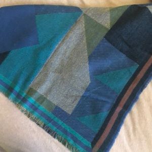 Bcbgmaxazria oversize geometric scarf